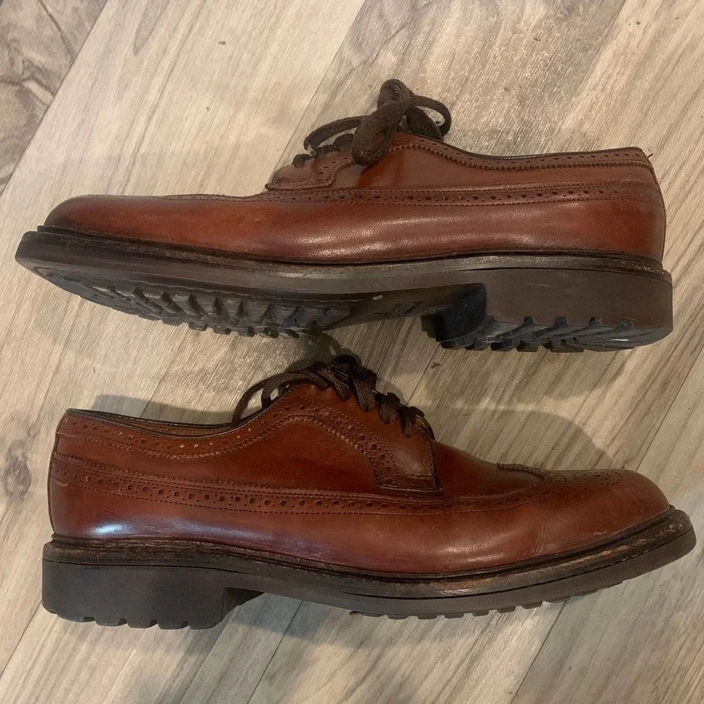 Sebago Men’s 9.5 Brown Wingtip Oxford Lug Sole‎